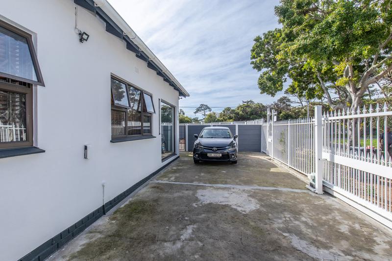 To Let 3 Bedroom Property for Rent in Plumstead Western Cape